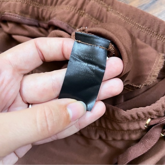 Joie • pull on pants tapered leg brown knit drawstring waist split hem jogger - Picture 5 of 10